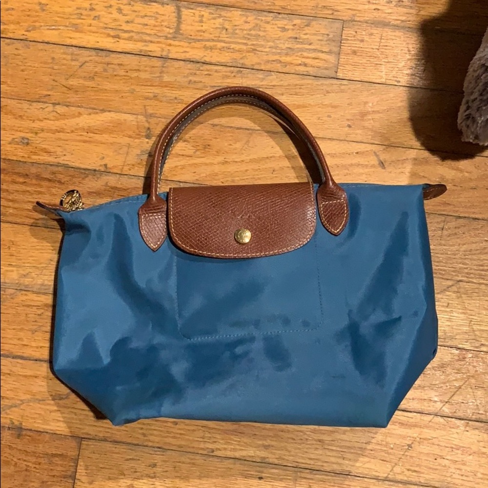 Lightly used longchamp